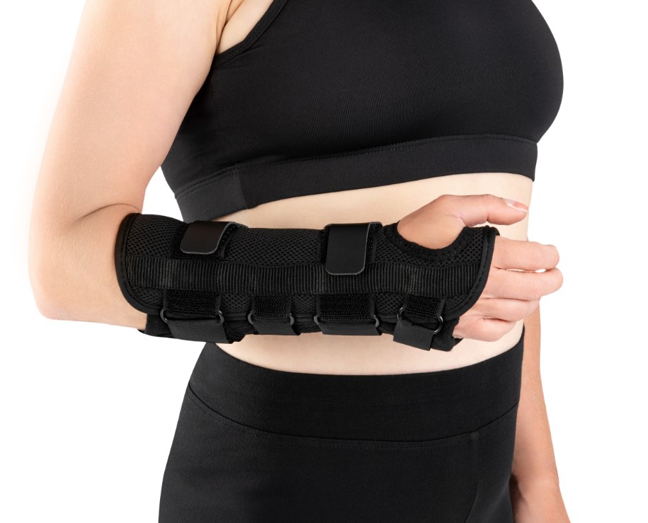 L ManuTim Дълъг стабилизатор за китката на дясната ръка